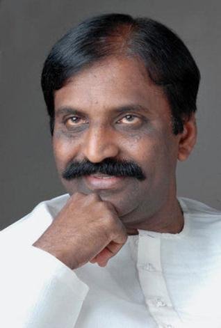 VAIRAMUTHU